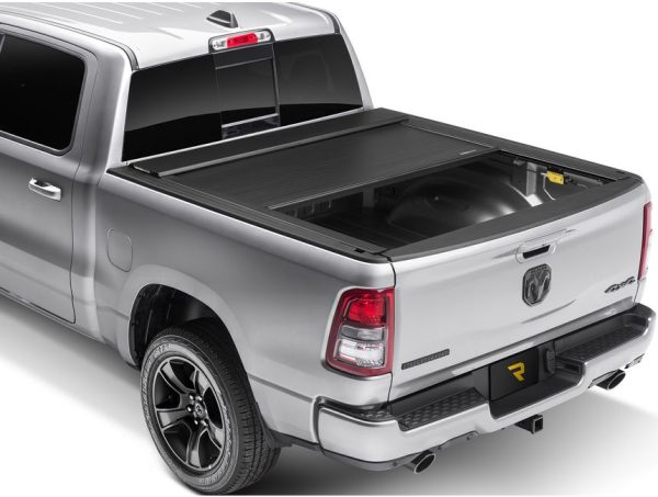 Roll-N-Lock Tonneau Cover Chevy Colorado 5 2  Bed (23-24) E-Series Retractable - RC263E For Discount